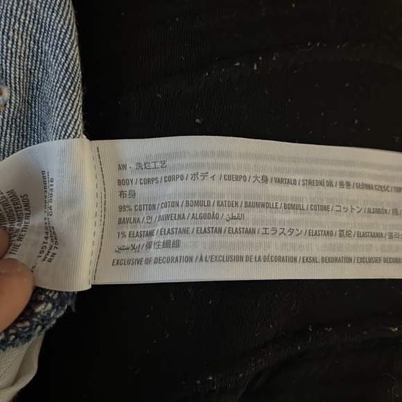 Abercrombie Ankle Straight Ultra High Rise Jean - Picture 5 of 5